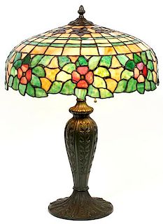 AN AMERICAN LEADED GLASS LAMP C. 1915