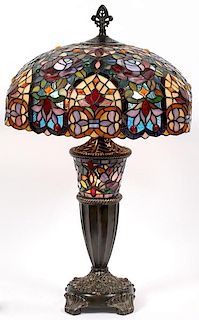 MODERN TIFFANY STYLE TWO-LIGHT TABLE LAMP
