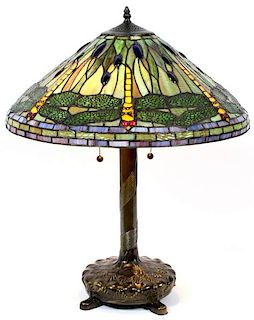 TIFFANY STYLE LEADED GLASS LAMP