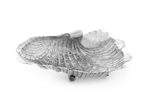 A Large Portuguese Silver "Shell" Bowl, David Ferreira, Porto, 20th Century, raised on three shell-form feet.