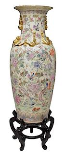 CHINESE FAMILLE ROSE PORCELAIN VASE ON STAND