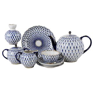 40 Piece Lomonosov Porcelain Tea Set