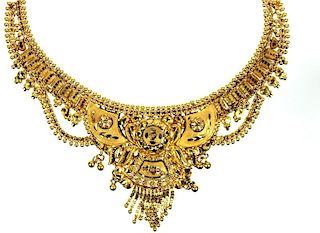 A Ladies 22 Karat Middle Eastern Necklace