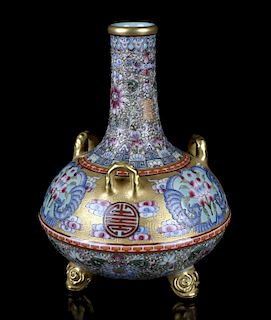 Chinese Wu Cai Porcelain Vase