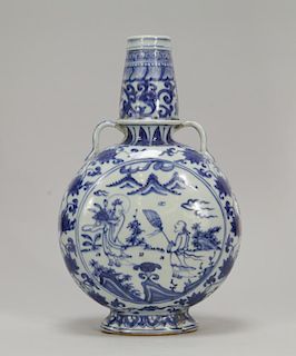 Chinese Blue/White Porcelain Round Flat Vase