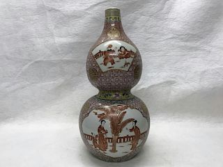 Chinese Gourd Shape Porcelain Vase