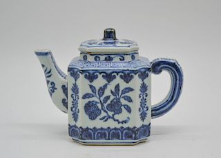 Chinese Blue/White Porcelain Ewer
