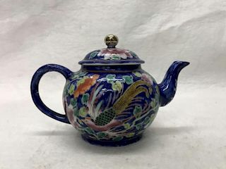 Chinese Famille Rose Porcelain Teapot, Mark