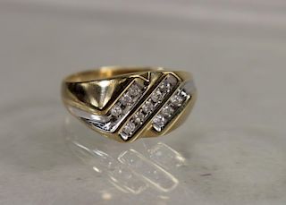 10k Gold & Diamond Ring