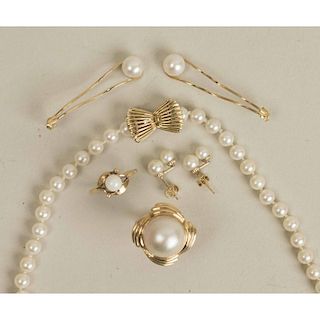 Assorted Pearl Jewelry