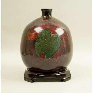 Lai Tso-Ming Lacquer Vase