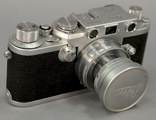 Leica IIIc (657887) with collapsible summicron 5cm/2 (1104090).