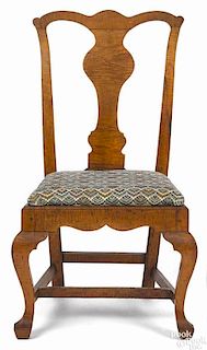 Pennsylvania Queen Anne tiger maple dining chair, 18th c.