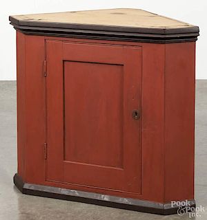 Contemporary painted pine hanging corner cupboard, 27'' h., 29 1/2'' w.