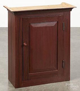Contemporary painted pine hanging cupboard, 24 1/2'' h., 19'' w.