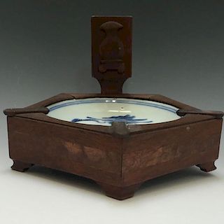 A BLUE AND WHITE  ANTIQUE PORCELAIN PLATE SET IN HARDWOOD CARVING ASH TRAY