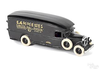 Contemporary cast iron White Lammerts moving van