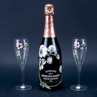 Perrier-Jouet Champagne Brut Gift Set.