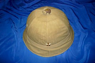 WW2 Japanese IJN cloth pith helmet, NAMED.
