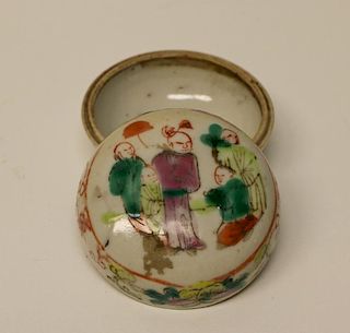 19th. C Chinese Famille Rose Porcelain Cover Box