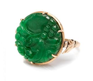 A Yellow Gold and Jadeite Ring, 4.0 dwts.