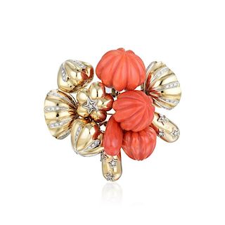 A Coral Fruit and Fluted Bead Tremblant Pin/Pendant