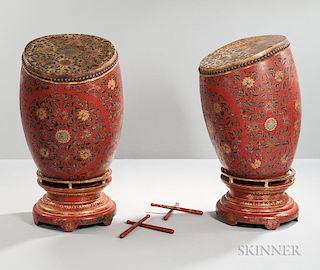 Pair of Leather and Lacquer-decorated Drums with Stands 一对皮革漆器鼓和鼓架