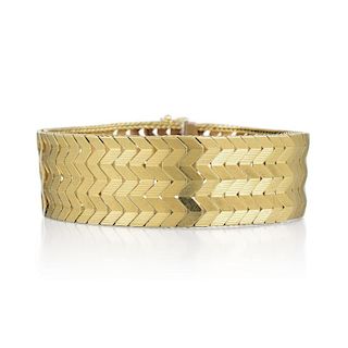 A Herringbone-Style Link Gold Bracelet
