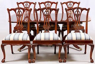 HICKORY WHITE MAHOGANY CHIPPENDALE STYLE DINING SET