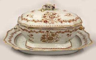 CHINESE EXPORT SOUP TUREEN WITH UNDER PLATE