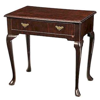Queen Anne Figured Mahogany Dressing Table