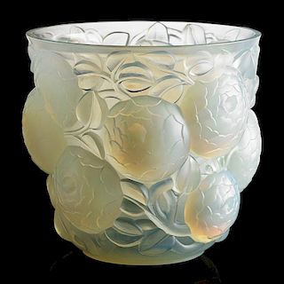 LALIQUE Rare "Oran" vase