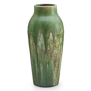 FULPER Tall vase