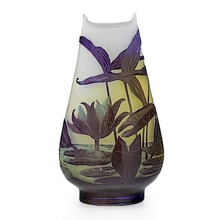 GALLE Cameo glass vase w/ water lilies
