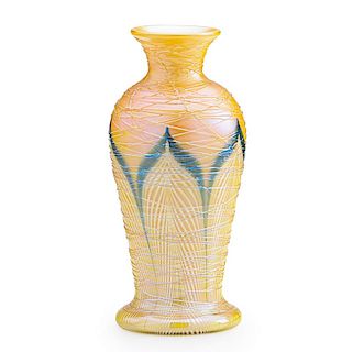 QUEZAL Small baluster vase
