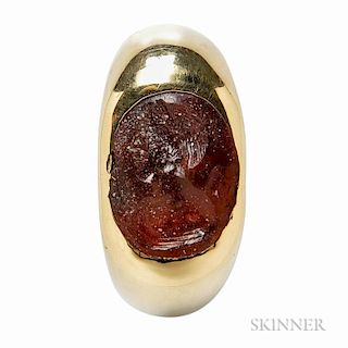 18kt Gold and Carnelian Intaglio Ring