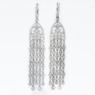 Approx. 5.25 Carat Round Brilliant Cut Diamond and 18 Karat White Gold Chandelier earrings.