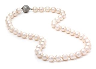 A 14 Karat White Gold and Cultured Pearl Necklace,