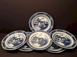 ANTIQUE Chinese Blue and white Plates (6), ca 1750. 9" dia.