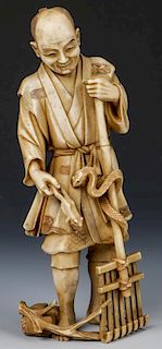 Superb Japanese Meiji Period Carved Okimono