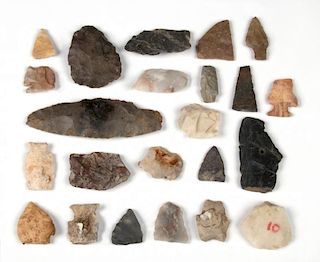 Collection of Native American Points/Arrowheads