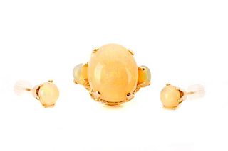 14k Yellow Gold & Opal Jewelry Set, Ring & Studs