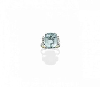 aquamarine and diamond ring
