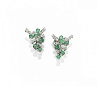 PAIR OF DIAMOND AND EMERALD EAR CLIPS