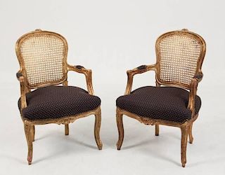 PAIR OF LOUIS XV STYLE CARVED GOLD GILT FAUTEUILS
