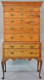 Queen Anne maple highboy with tiger maple drawers in two parts, upper portion with large cornice moldings over five drawers, 