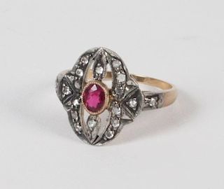 18K DIAMOND AND RUBY RING