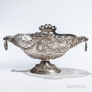 Edward VII Sterling Silver Basket, London, 1904-05, Goldsmiths & Silversmiths Co. Ltd., maker the reticulated basket with two