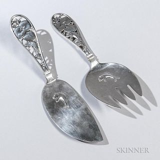 Danish Silver Fish Serving Set, c. 1933, bearing assayer's mark of Johannes Sigaard, unknown maker's mark "F," each with a re