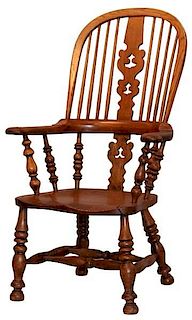 An English Oak Windsor Chair, Early 19th century